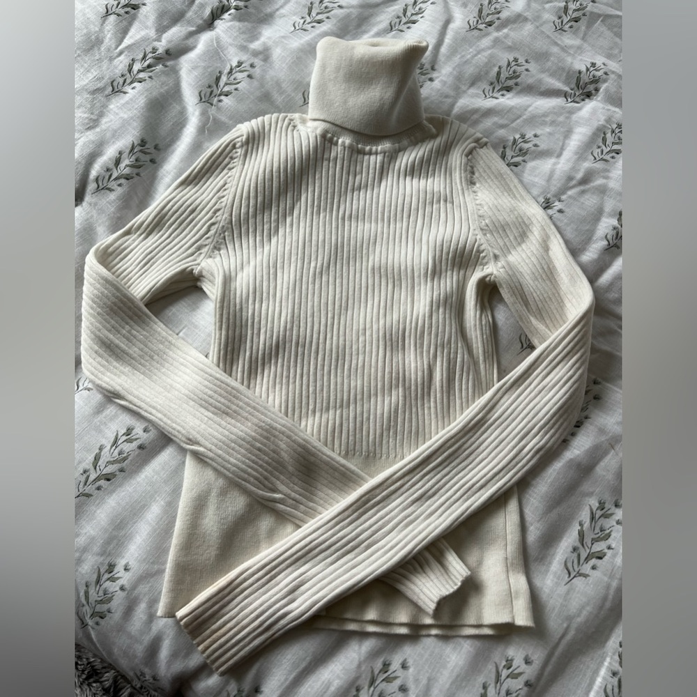 Zara white knit turtle neck